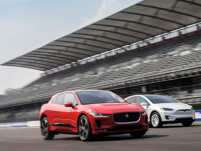 في أول ظهور لها في الشرق الأوسط... سيارة "جاكوار I-PACE" تلفت الأنظار في السعودية
